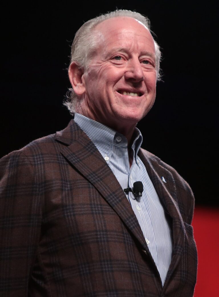 Archie_Manning_by_Gage_Skidmore